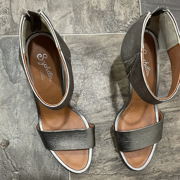 Seychelles Pewter Wedge with Ankle Strap - Picture 6 of 6